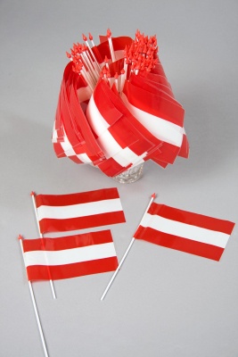 Plastikfhnchen, ca. 10x15 cm, sterreich