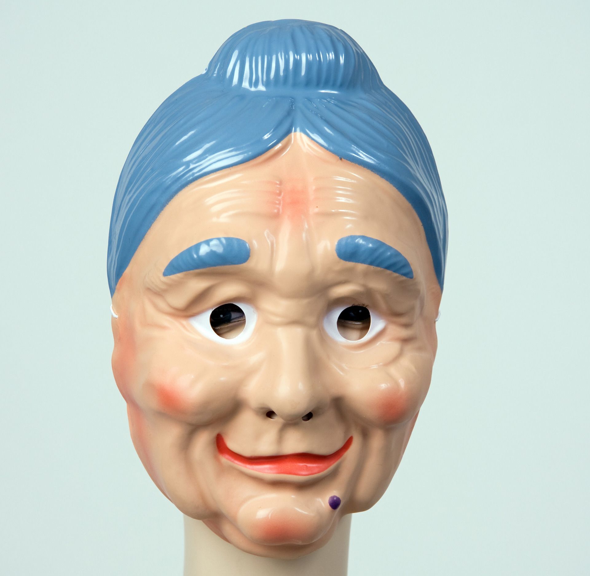 Gesichtsmaske alte Frau