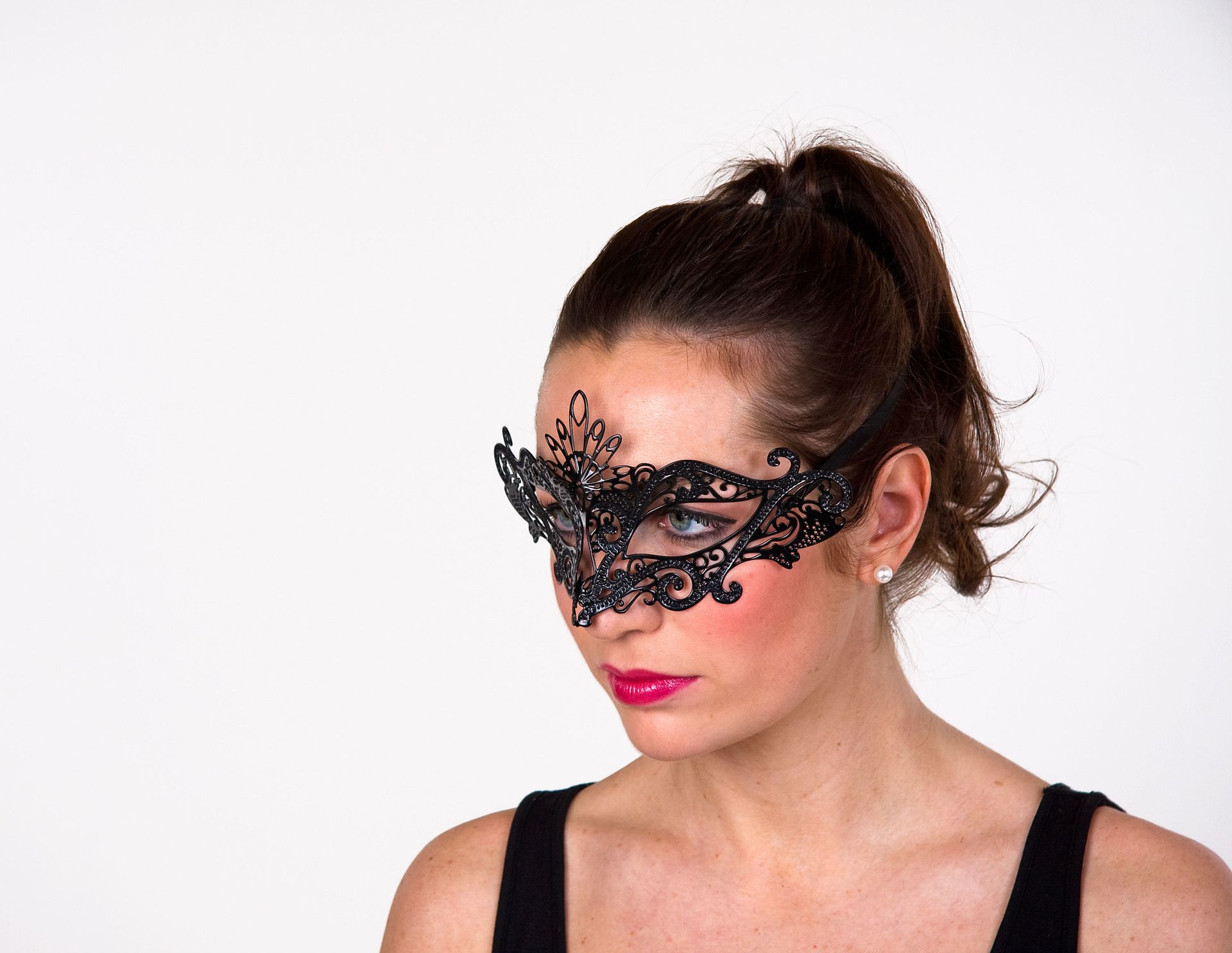 Schmuckmaske schwarz, beglittert, Metall