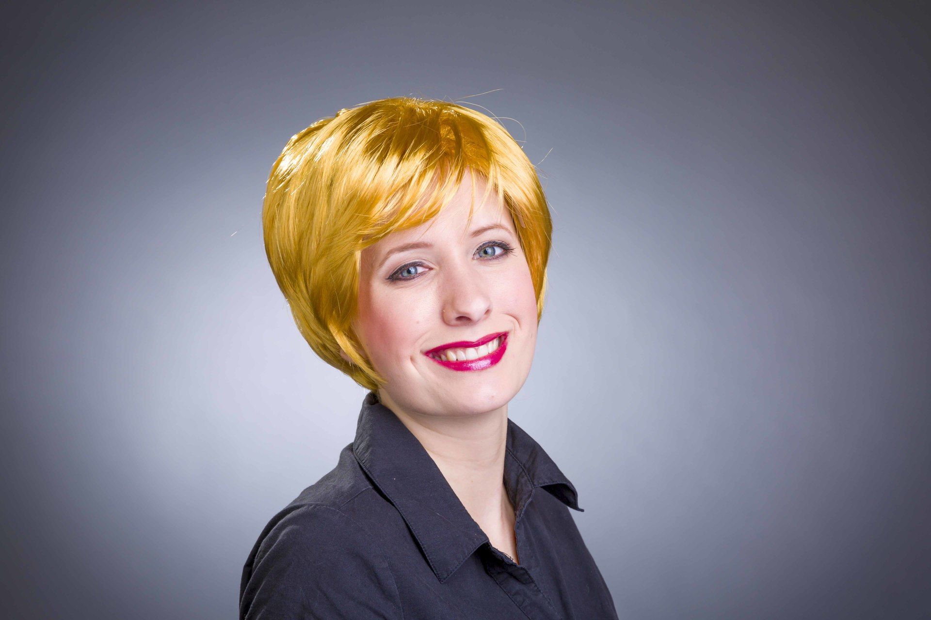 Kurzhaarpercke Kim, goldblond
