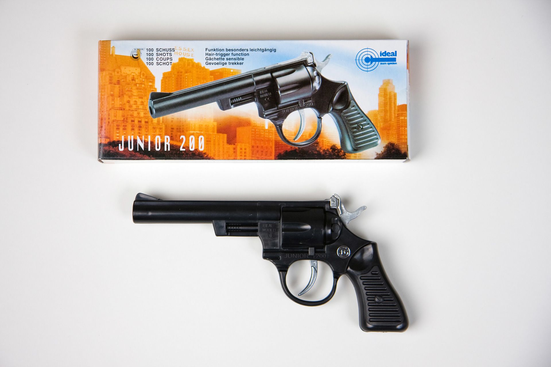 100-Schuss-Revolver "Junior 200"