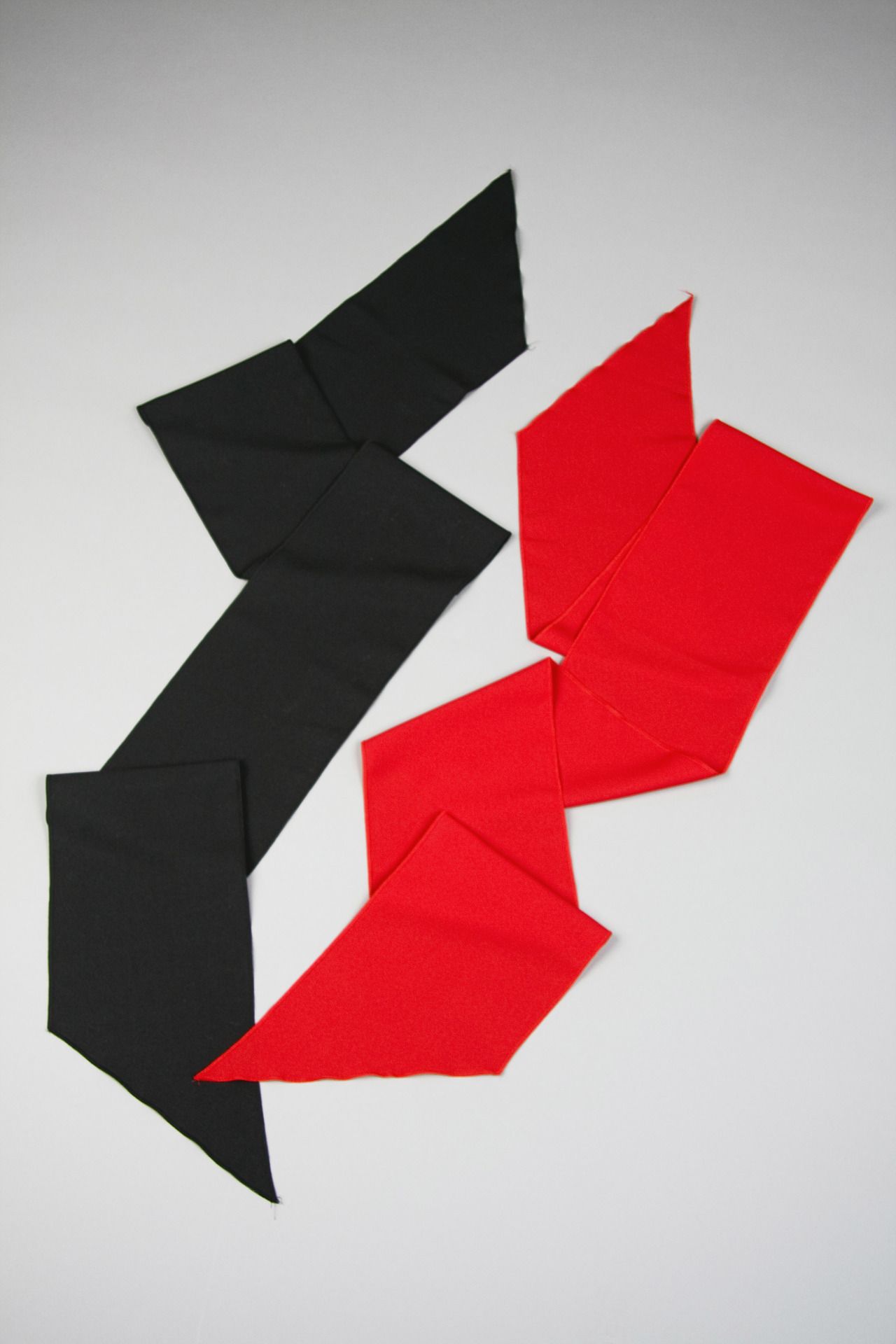 Schrpe rot, ca. 200 cm