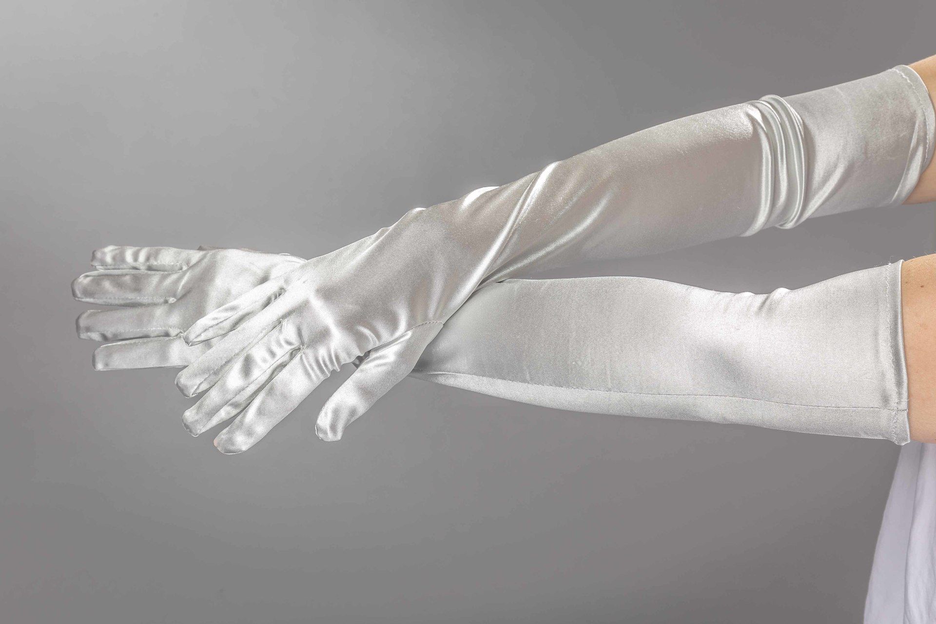 Satinhandschuhe, ca. 50 cm, silber