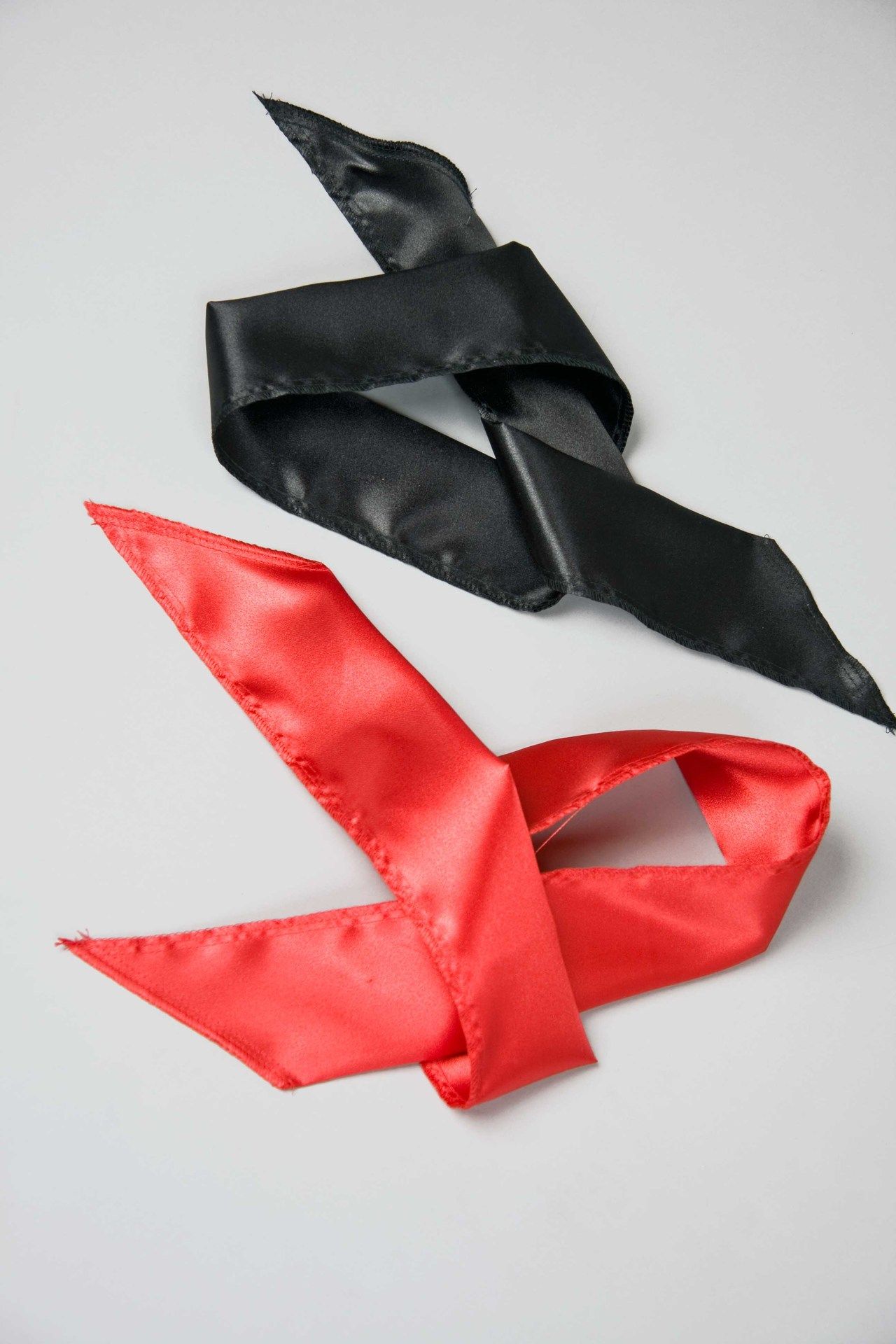 Satinband, ca. 86x7 cm, schwarz