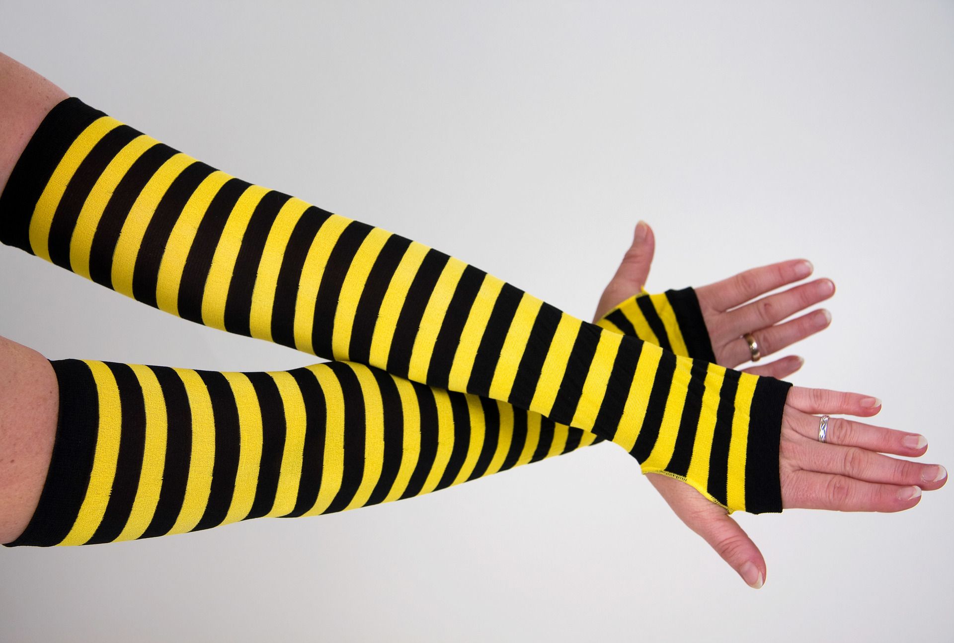 fingerlose Bienen-Armstulpen