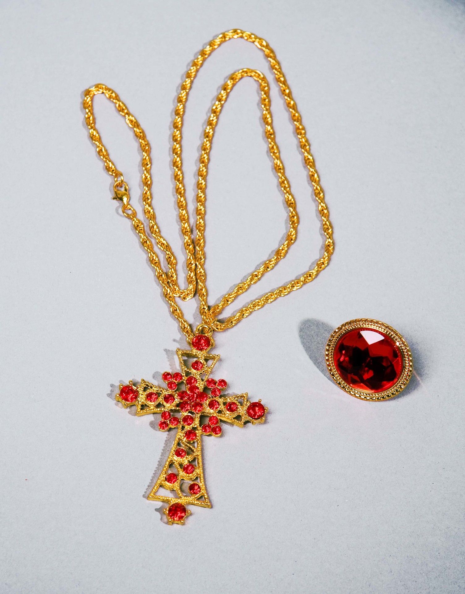 Set: Kette mit Kreuzanhnger, Ring